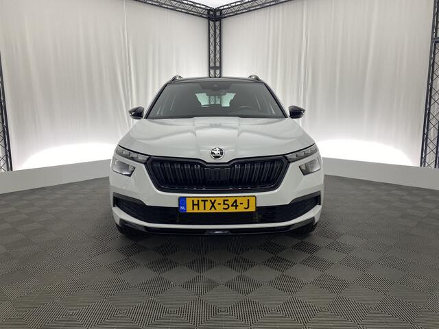 Skoda Kamiq 1.0 TSi Sport Monte Carlo Automaat | Apple Carplay | Pano-Dak | Camera | Climate Control |