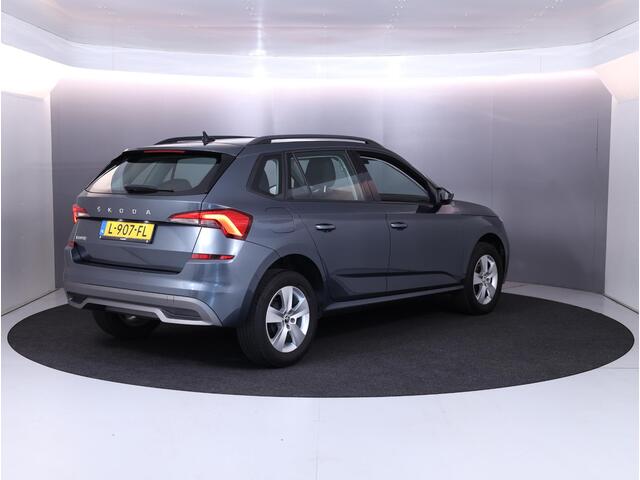 Skoda Kamiq 1.0 TSI Ambition 110 PK | Navigatie via app | Parkeersensoren | LM velgen |