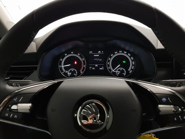 Skoda Kamiq 1.0 TSI 110pk DSG Dynamic | Navigatie | Lane Assist | Adaptive Cruise Control | Camera | Stoelverwarming |