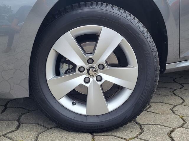 Skoda Kamiq 1.0 TSI 111PK Automaat Ambition, Carplay, Rijklaar met beurt & garantie