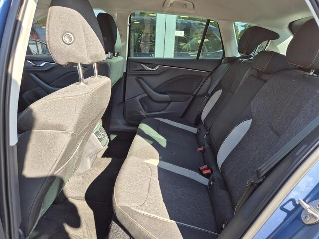 Skoda Kamiq 1.0 TSI Style Automaat DSG-7 | Climatronic | Stoelverwarming | Apple & Android | Ruimte!