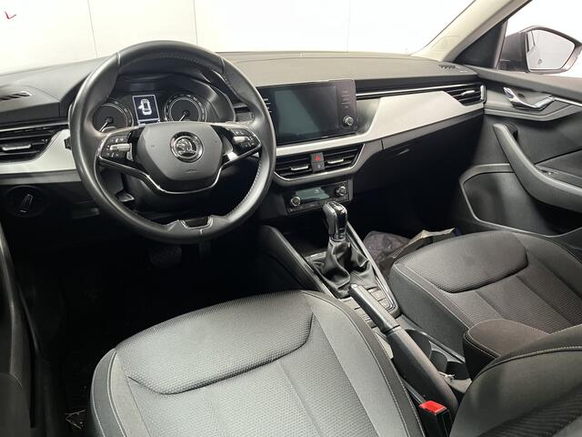 Skoda Kamiq 1.0 TSI Ambition / AUTOMAAT/ ELEKTR. TREKHAAK/ CRUISE/ KEYLESS/ MATRIX/ 17" LMV/ CLIMA/ STOEL-STUUR VERWARM./ DAB/ PARK. SENSOREN/ SMARTLINK