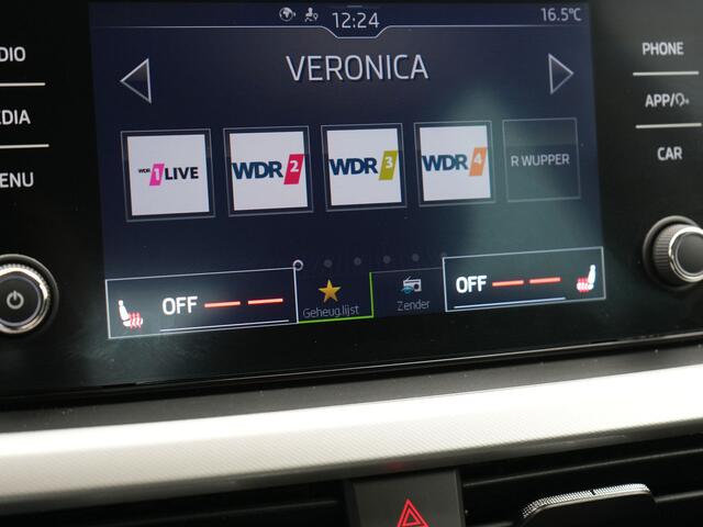 Skoda Kamiq 1.0 TSI Style 111pk Dealer O.H | Apple Carplay | Voorstoelen Verwarmd | Cruise Control | DAB | 17 "L.M |