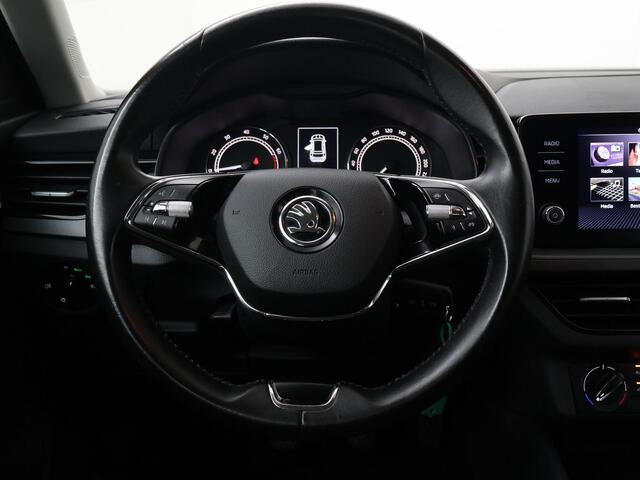 Skoda Kamiq 1.0 TSI Ambition | 110 PK | Cruise control | Airco | Apple Carplay/Android Auto |