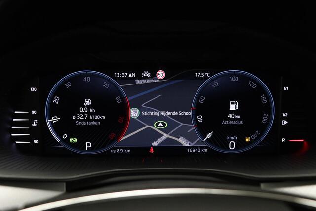 Skoda Kamiq 1.0 TSI Sport Business | NAVIGATIE- PACK | DRAADLOZE LADER | STOELVERWARMING | SMARTLINK | 17"