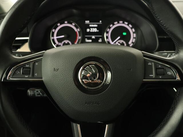 Skoda Kamiq 1.0 TSI Business Edition | Automaat | Stoelverwarming | Trekhaak | Adaptive cruise | Carplay | Virtual Cockpit | Climate control