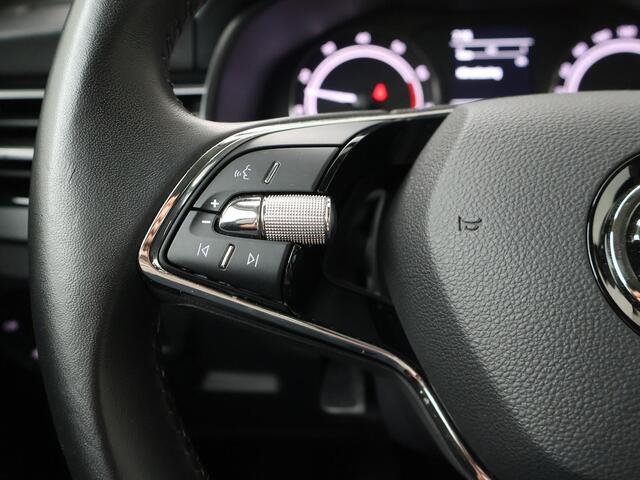 Skoda Kamiq 1.0 TSI Ambition | 110 PK | LED verlichting | Cruise control | Apple Carplay/Android Auto |