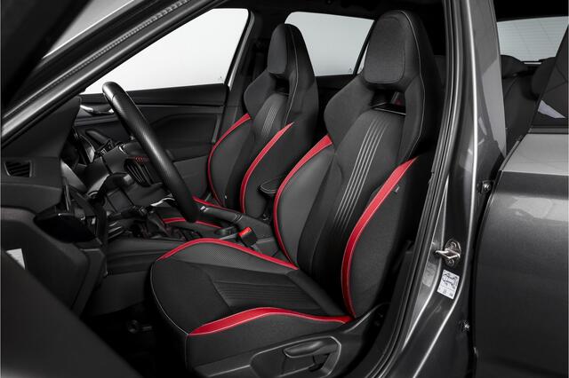 Skoda Kamiq 1.5 TSI ACT 150 PK Monte Carlo - Automaat | Pano | Elek. Trekhaak | Dig. Cockpit | Adapt. Cruise | Stoel+-stuurverw. | PDC | Camera | NAV + App. Connect | ECC | DAB | LM 18" |