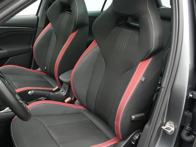 Skoda Kamiq 1.0 TSI 110 pk Monte Carlo | Panoramadak | Full LED koplampen | Achteruitrijcamera | Keyless | 18 inch