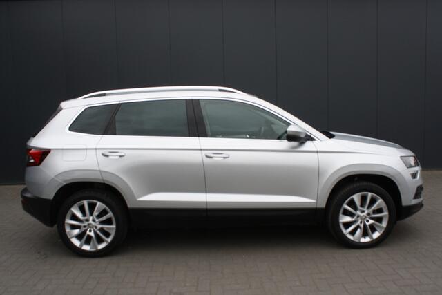 Skoda Karoq 1.0 TSI Ambition Business AUTOMAAT - RIJKLAAR - NAVIGATIE - CAMERA - TREKHAAK - 1e EIGENAAR