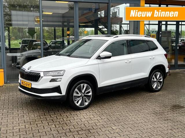 Skoda Karoq 1.5 TSI Business Edition - panorama - camera - adaptive cruise