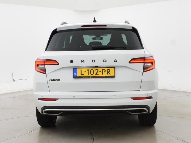 Skoda Karoq 1.5 TSI 150 PK DSG AUT. SPORTLINE + 19 INCH + VIRTUAL COCKPIT | ADAPTIVE CRUISE | ELEK. TREKHAAK | SFEERVERLICHTING
