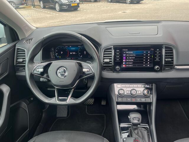 Skoda Karoq 1.5 TSI ACT Business Edition / 18'' LMV / ELEK. KLEP / PAN-SCHUIF DAK /