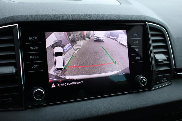 Skoda Karoq 1.5 TSI ACT Sportline Business 54DKM, VIRTUAL, DSG, 19INCH, STOELVERWARMING