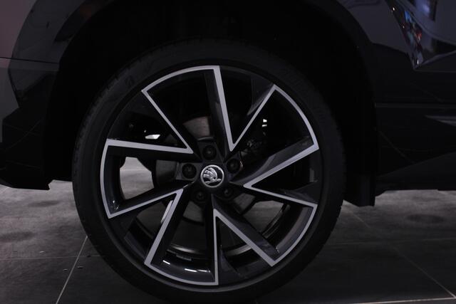 Skoda Karoq 1.5 TSI ACT Sportline/19inch/Camera/Apple carplay