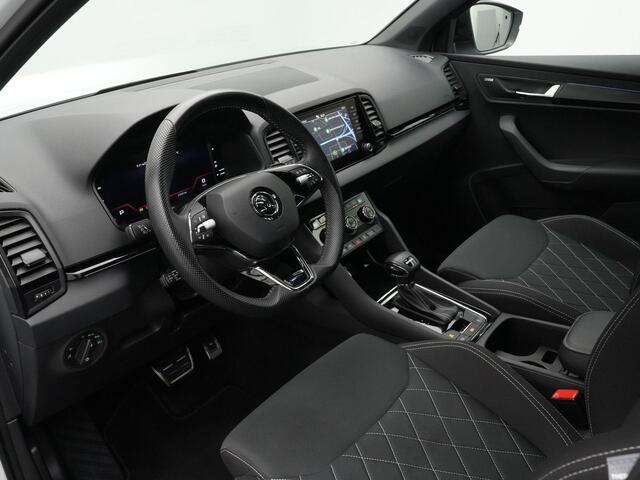 Skoda Karoq 1.5 TSI 150 pk DSG Sportline Business | LED Matrix | Trekhaak | Rondomzicht camera | CANTON sound | Stoel-/achterbankverwarming | Side Assist