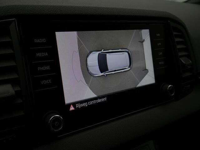 Skoda Karoq 1.5 TSI 150 pk DSG Sportline Business | LED Matrix | Trekhaak | Rondomzicht camera | CANTON sound | Stoel-/achterbankverwarming | Side Assist