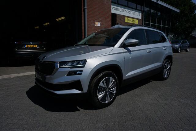 Skoda Karoq 1.5 TSI ACT 150PK DSG7 BUSINESS EDITION LUXE NIEUW MODEL! KEURIGE NETTE STAAT DIGITALE COCKPIT CAMERA FULL LED KEYLESS NAVI ANDROID-APPLECARPLAY ADAPTIEVE CRUISE 4X PERF BANDEN ECC AIRCO BLUETOOTH PDC ENZ...