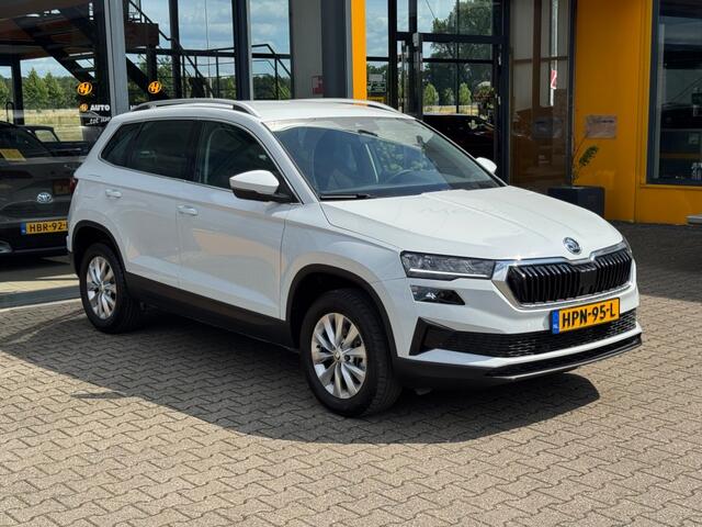 Skoda Karoq 1.5 TSI Act Business Edition - camera - adaptive cruise