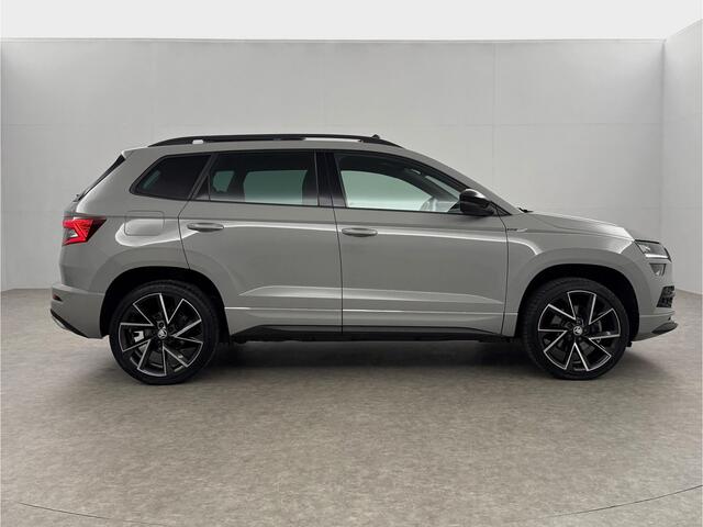 Skoda Karoq 1.5 TSI ACT 150PK Sportline Pano Sfeer Carplay Virtual Camera LED Clima Cruise Navi PDC 19''LMV