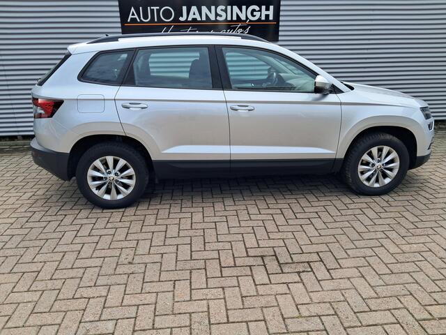 Skoda Karoq 1.0 TSI Ambition | Airco | Cruise control | Navigatie | Trekhaak | LM Velgen | PDC achter | RIJKLAARPRIJS INCL 12 MAANDEN GARANTIE EN BEURT