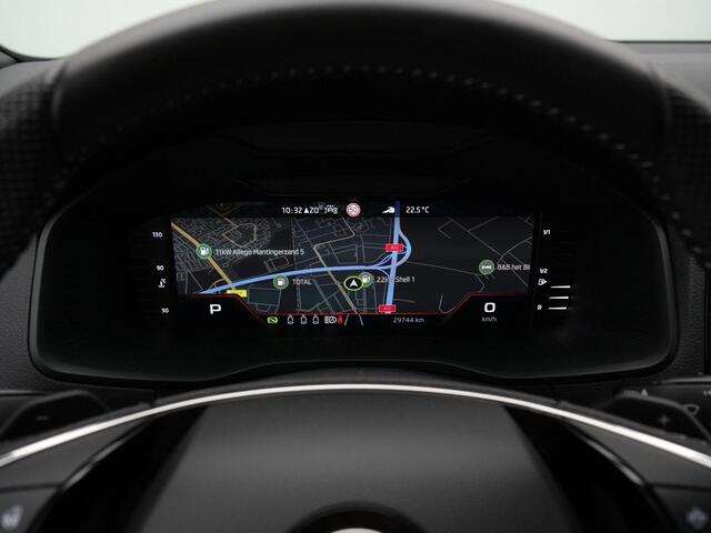 Skoda Karoq 1.5 TSI ACT 150 pk DSG Sportline Business | Panoramadak | Rondomzicht camera | CANTON sound | Matrix LED | 18 inch