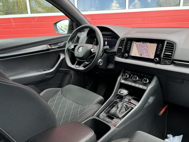 Skoda Karoq 1.5 TSI ACT Sportline Business AUTOMAAT / FULL LED / KEYLESS / STOELVERW / STUURVERW / CAMERA / NL-AUTO