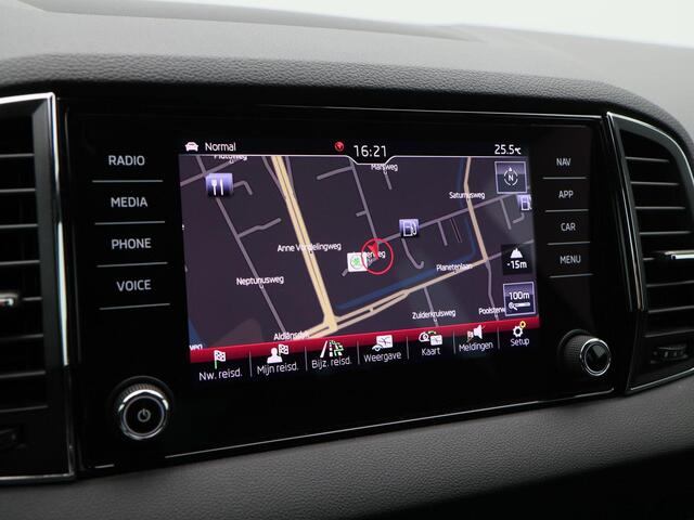 Skoda Karoq 1.5 TSi 150 Pk Sportline Business | LED | Camera | Canton Audio | Adaptive Cruise | Navigatiesysteem | Carplay | Keyless | 19 Inch