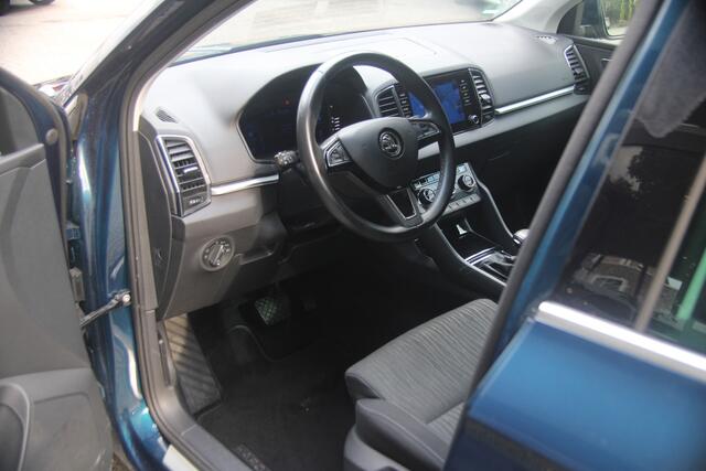 Skoda Karoq 1.5 TSI ACT Business Edition | Virtual Cockpit | Trekhaak | Achteruitrijcamera |