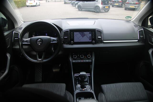 Skoda Karoq 1.5 TSI ACT Business Edition | Virtual Cockpit | Trekhaak | Achteruitrijcamera |