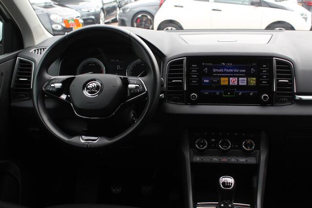 Skoda Karoq 1.0 TSI Business Edition / Trekhaak / Camera / Navigatie / Keyless / 16'' / Stoelverwarming / DAB / Cruise Control