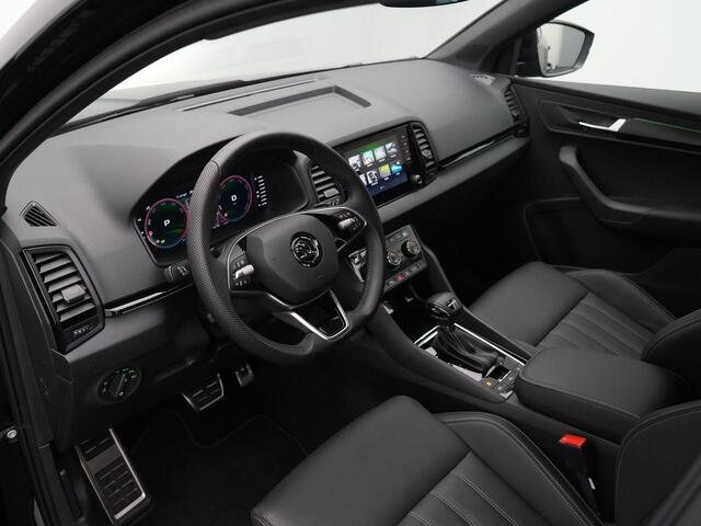 Skoda Karoq 1.5 TSI ACT 150 pk DSG Sportline Business | Panoramadak | Leder | Geheugenstoelen | Adaptief onderstel | Matrix LED | Stuur-/achterbankverwarming