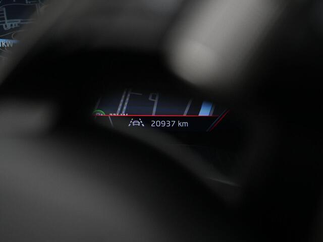 Skoda Karoq 1.5 TSI ACT 150 pk DSG Sportline Business | Panoramadak | Leder | Geheugenstoelen | Adaptief onderstel | Matrix LED | Stuur-/achterbankverwarming