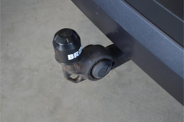 Skoda Karoq 1.5 TSI ACT Business Edition Carplay | Stoelverwarming | Trekhaak elektr | Automaat | Getint glas | Navi | Cruise | Climate | LMV