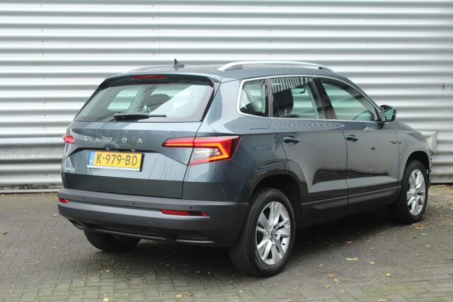Skoda Karoq 1.5 TSI ACT 150pk Business Edition Plus NL-Auto NAP Clima Cruise Navi Camera Canton El. Klep 17"LMV
