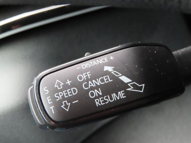 Skoda Karoq 1.5 TSI ACT Business Edition | camera | adaptive cruise |