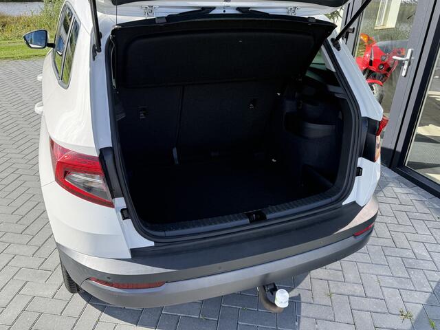 Skoda Karoq 1.0 TSI Amb. Bns Verw. Sportstoelen | Trekhaak | PDC