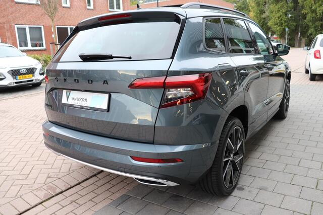Skoda Karoq 1.5 TSI ACT Sportline Business Automaat. Panoramadak