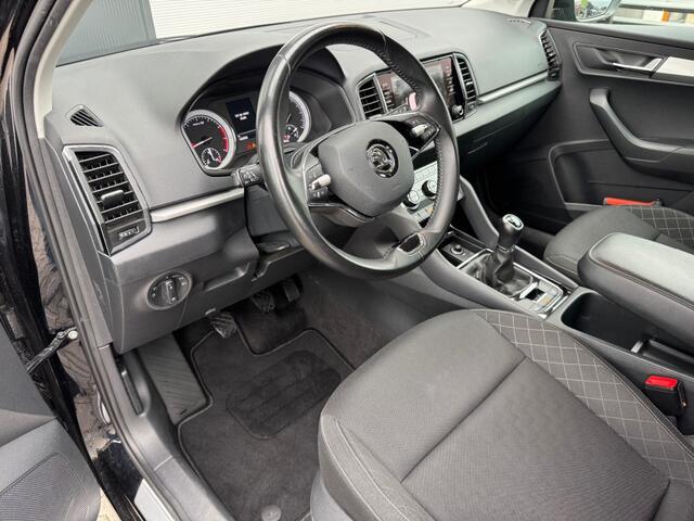 Skoda Karoq 1.0 TSI Greentech Business Edition / NAP / Trekhaak wegklapbaar / Dealer onderhouden / Camera / Cruise control / PDC.