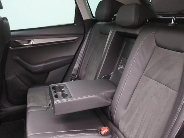 Skoda Karoq 1.5 TSI ACT Business Edition 150PK DSG Pano-Schuifdak, Canton Audio, Keyless, Memorystoel, Adaptieve Cruise Control, Achteruitrijcamera, Side Assist, Navi, Stoelverwarming, Voorruitverwarming, 18" LM Velgen