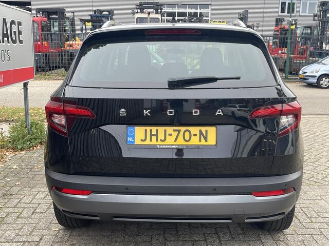 Skoda Karoq 1.5 TSI ACT Style Business 18"/Trekhaak/Stuur + stoelverwarming/Elektrische klep/Camera/PDC v+a/Apple Carplay & Android Auto