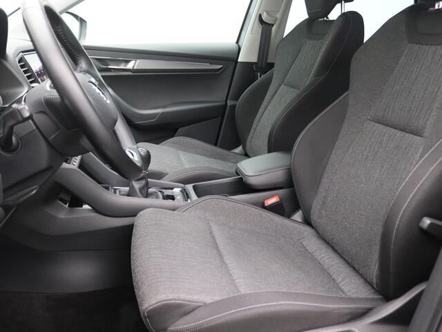 Skoda Karoq 1.0 TSI Business Edition Plus 115PK Achteruitrijcamera, Keyless, Cruise Controle, Navi, Clima, Trekhaak, 17" LM Velgen
