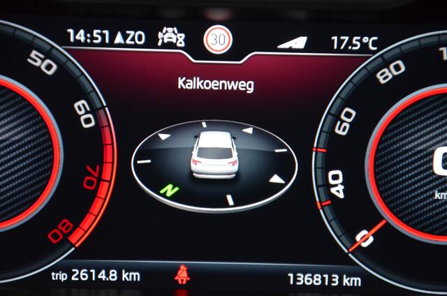 Skoda Karoq 1.5 TSI ACT Sportline Business Automaat/Led/Pdc/Ecc/Navi/Virtual Cockpit/Cruise control adaptief/Privacy-Glass/Achteruitrijcamera/Stoelverwarming/19-Inch Lmv