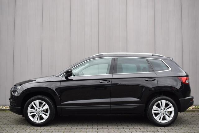 Skoda Karoq 1.5 TSi Business Edition LED | Sportstoelen | Carplay | Keyless | Camera | 17 Inch LMV