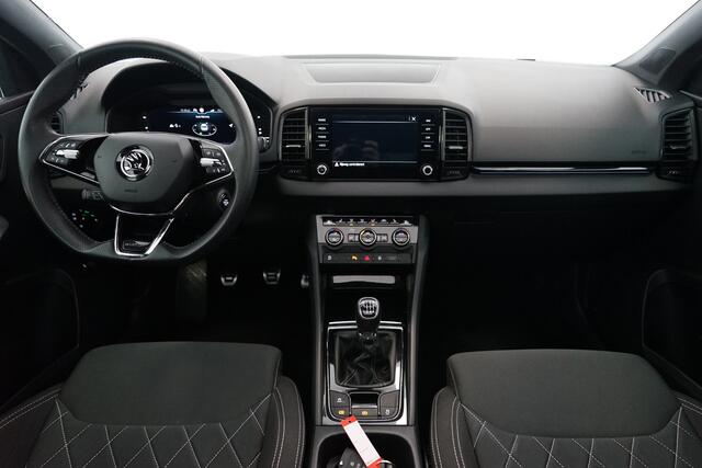 Skoda Karoq 1.5 TSI ACT Sportline Business | Trekhaak | Pano | ACC | Blind-spot