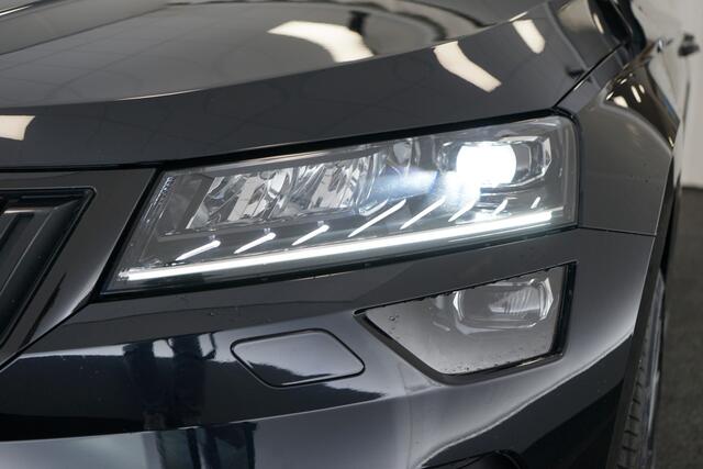 Skoda Karoq 1.5 TSI ACT Sportline Business | Trekhaak | Pano | ACC | Blind-spot