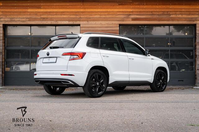 Skoda Karoq 1.5 TSI ACT Sportline Aut. 150pk | el. Trekhaak | ACC | Canton Soundsystem |