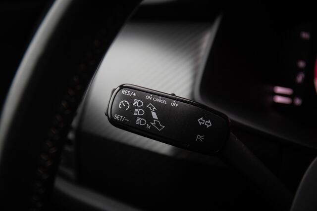 Skoda Kodiaq 1.5 TSI Sportline Business Uitklapbare trekhaak, Elektr. verstelb. voorstoelen, Sportstuur, Verwarmde voorstoelen