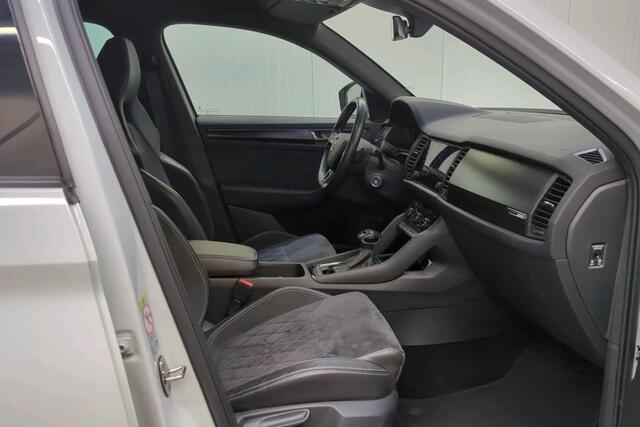 Skoda Kodiaq 1.5 TSI Sportline Business Navigatie 19 Inch Velgen Canton Audio DAB ACC Elek Stoel + Verwarming Camera Keyless Getint Glas Metallic BTW NL Auto