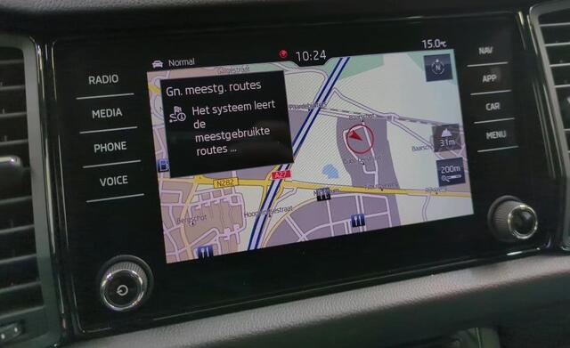 Skoda Kodiaq 1.5 TSI Sportline Business Navigatie 19 Inch Velgen Canton Audio DAB ACC Elek Stoel + Verwarming Camera Keyless Getint Glas Metallic BTW NL Auto